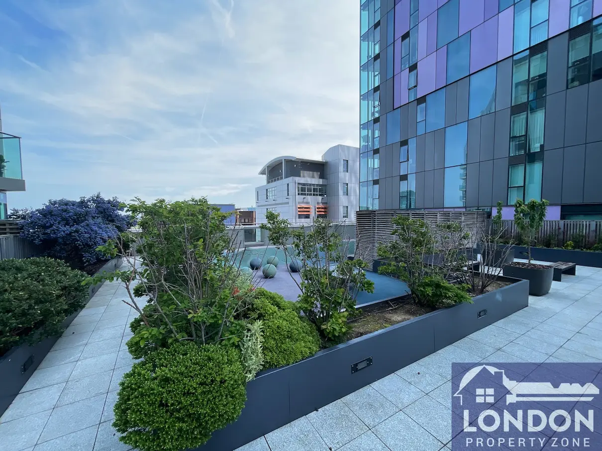 Croydon,United Kingdom,2 Bedrooms Bedrooms,2 BathroomsBathrooms,Flat / Apartment,1203