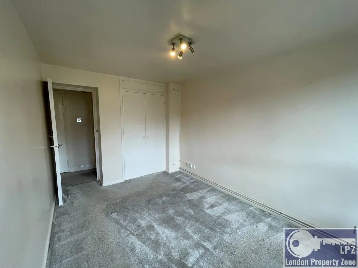 West Kensington,United Kingdom,3 Bedrooms Bedrooms,3 BathroomsBathrooms,Flat / Apartment,1191