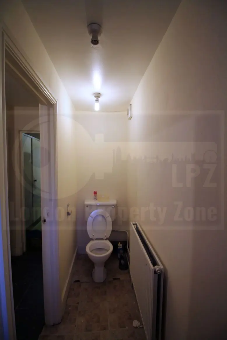 Hammersmith,United Kingdom,2 Rooms Rooms,1 BathroomBathrooms,Office,1094