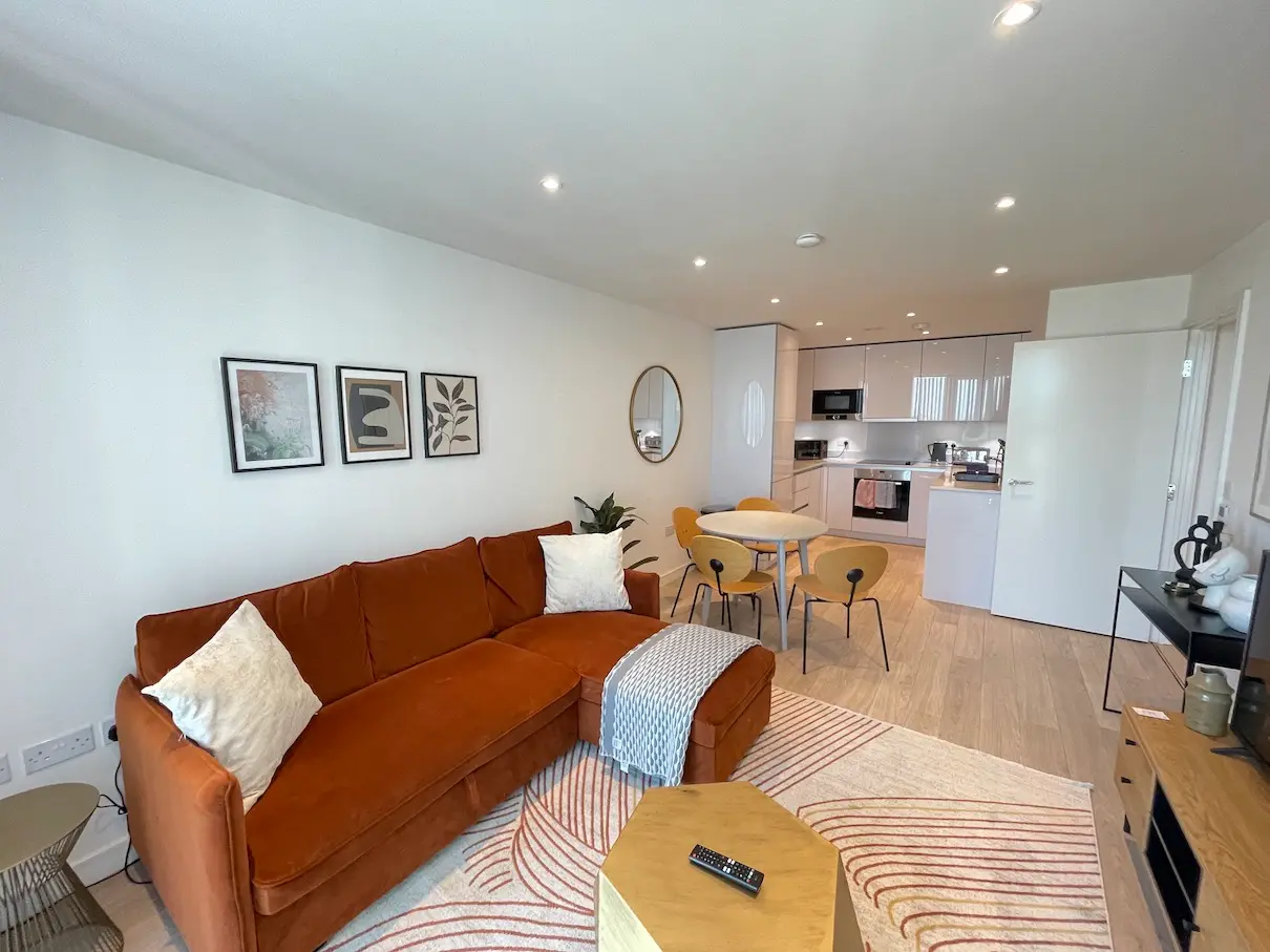 Croydon,United Kingdom,2 Bedrooms Bedrooms,2 BathroomsBathrooms,Flat / Apartment,1203
