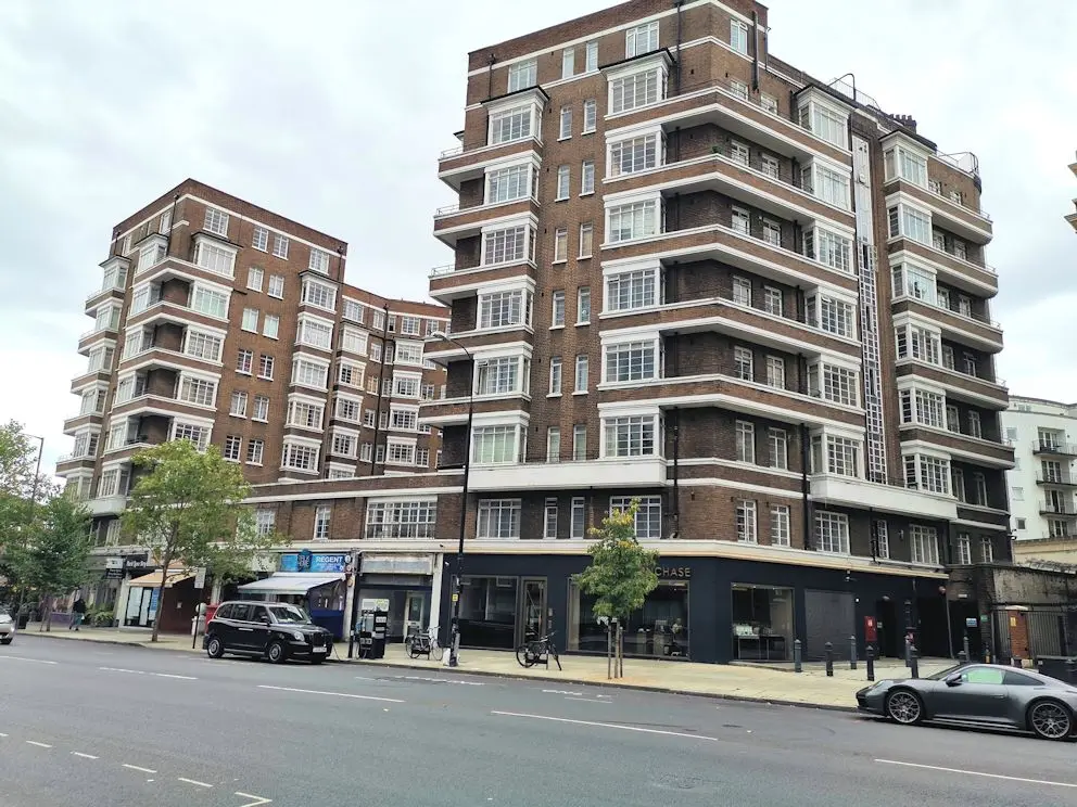 2 bed, flat to let ,in, Park Road, Baker St, opposite ,Regents Park, and LBS, letting agents, London Property Zone, Baker Street letting agents, Rossmore Court, Sandfords, 
