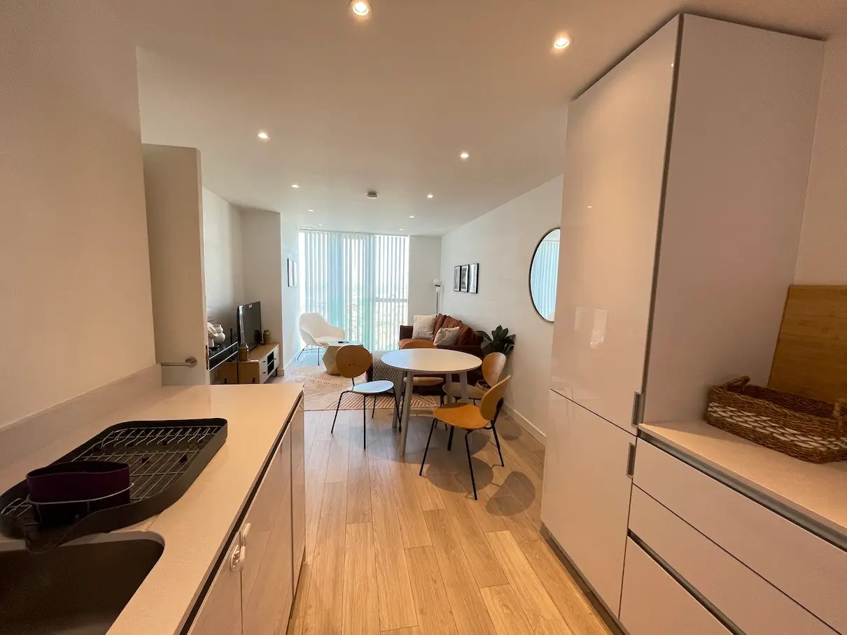 Croydon,United Kingdom,2 Bedrooms Bedrooms,2 BathroomsBathrooms,Flat / Apartment,1203
