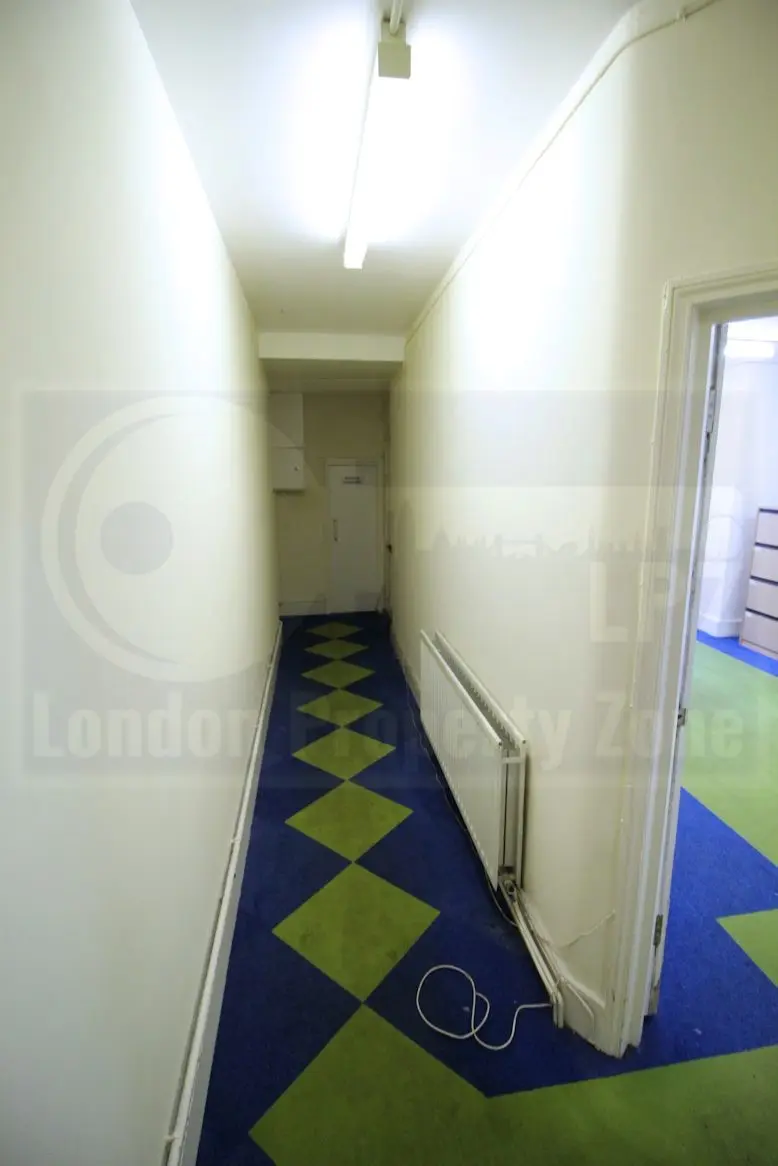 Hammersmith,United Kingdom,2 Rooms Rooms,1 BathroomBathrooms,Office,1094