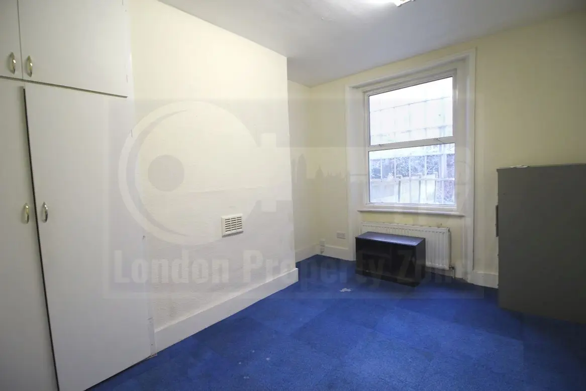 Hammersmith,United Kingdom,2 Rooms Rooms,1 BathroomBathrooms,Office,1094