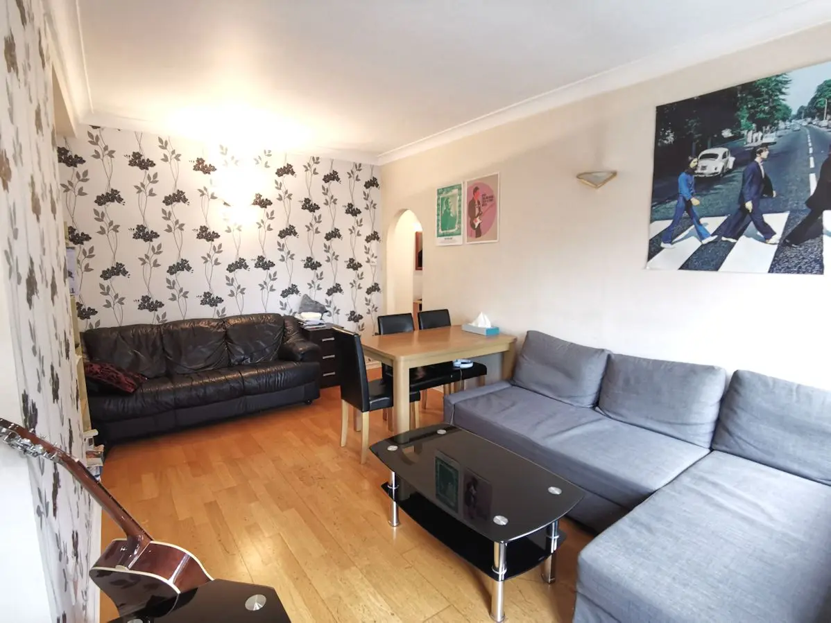 2 bed, flat to let ,in, Park Road, Baker St, opposite ,Regents Park, and LBS, letting agents, London Property Zone, Baker Street letting agents, Rossmore Court, Sandfords, 