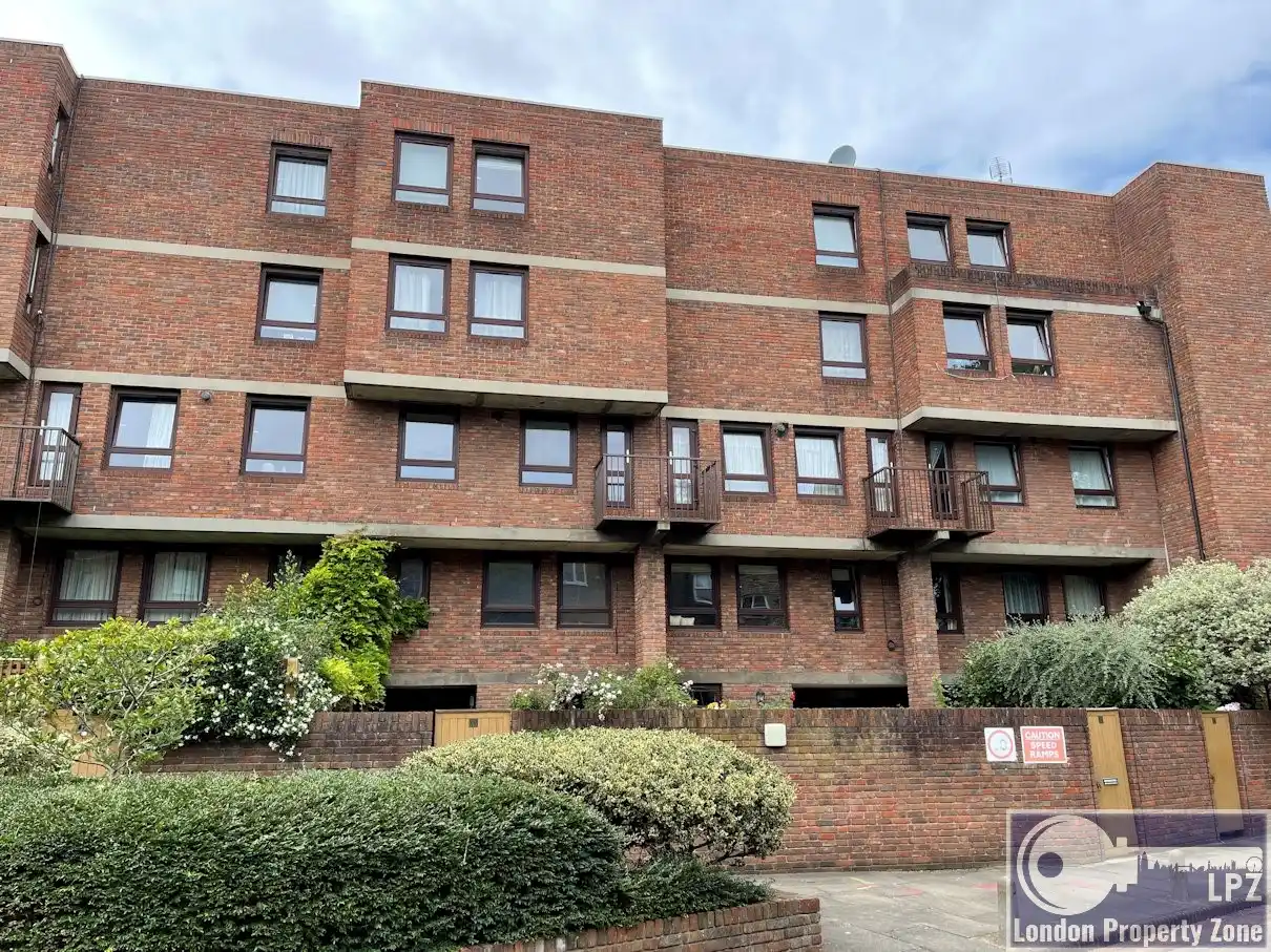 West Kensington,United Kingdom,3 Bedrooms Bedrooms,3 BathroomsBathrooms,Flat / Apartment,1191